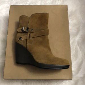 🌺Domenico Vacca suede ankle boots size 40